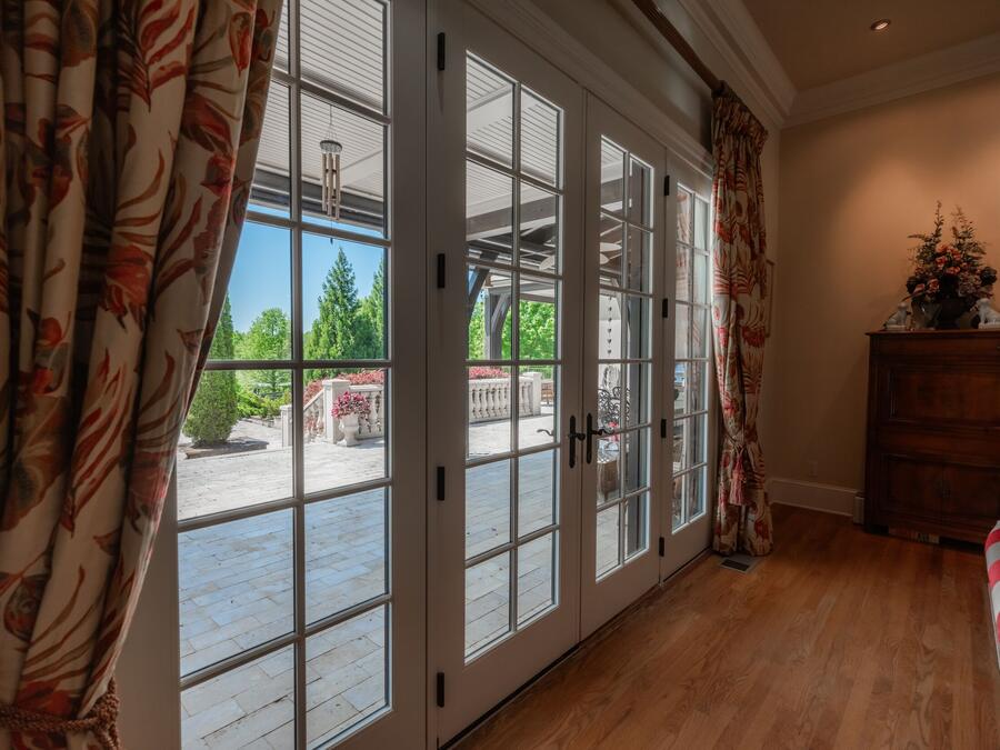 French doors to the loggia